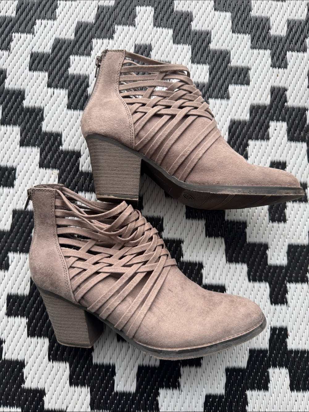 Women’s Woven Strappy Suede Ankle Booties - 9